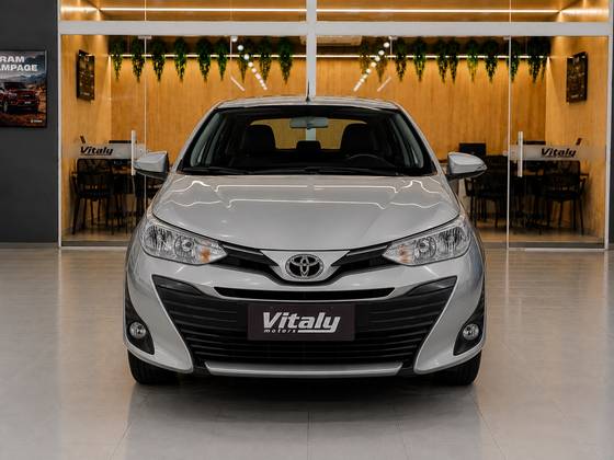 TOYOTA YARIS 1.3 16V FLEX XL MULTIDRIVE TOYOTA YARIS 1.3 16V FLEX XL MULTIDRIVE